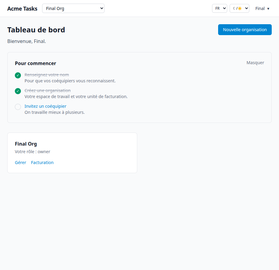 The user console: dashboard with onboarding checklist and organization card, in French, light theme
